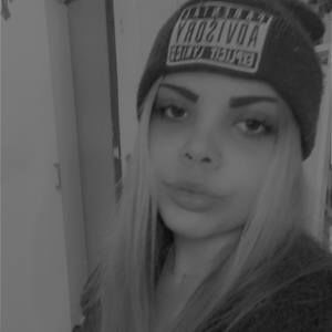 Meet your Posher, Nikiah